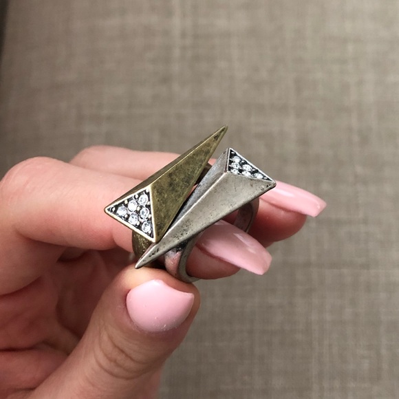 Pair of Gold & Silver Rings - Picture 3 of 8